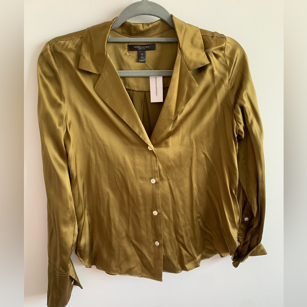 Banana republic silk button down blouse shirt XS